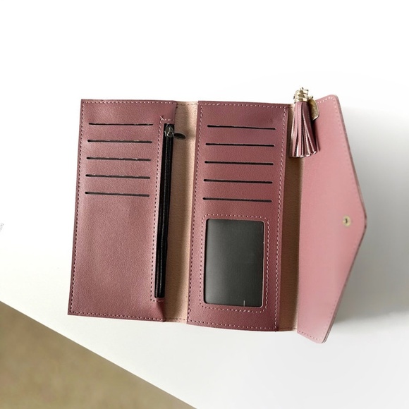 Trifold Tassel Heart Wallets (Color Black) - Picture 3 of 8